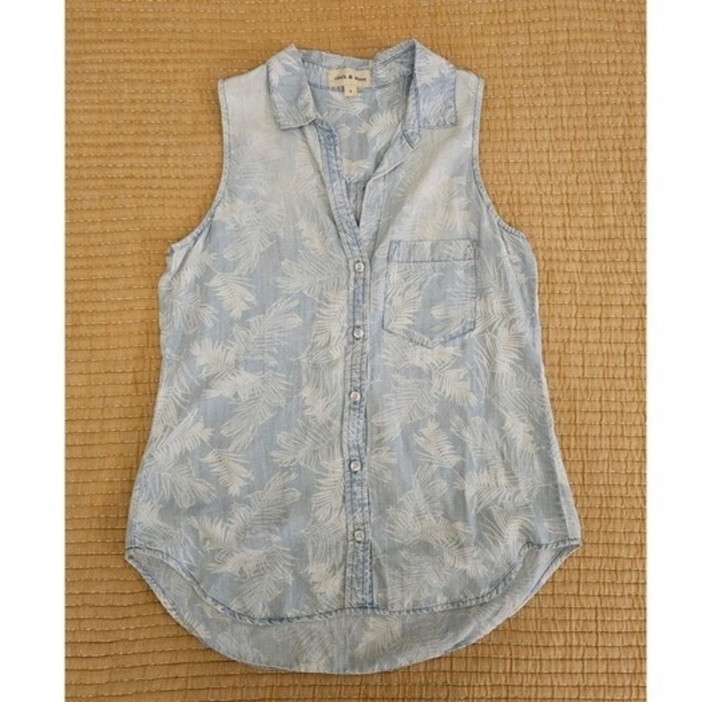 Cloth & Stone Anthropologie Palm Print Sleeveless Tencel Button Down Beachy Tank